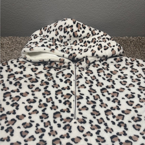 SHEIN Women’s XL White Leopard Print Fleece Jacket - Picture 6 of 13